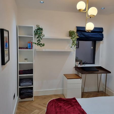 Bright Spacious Apartment In The Park Londres Extérieur photo
