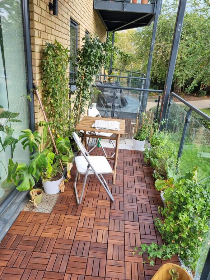 Bright Spacious Apartment In The Park Londres Extérieur photo