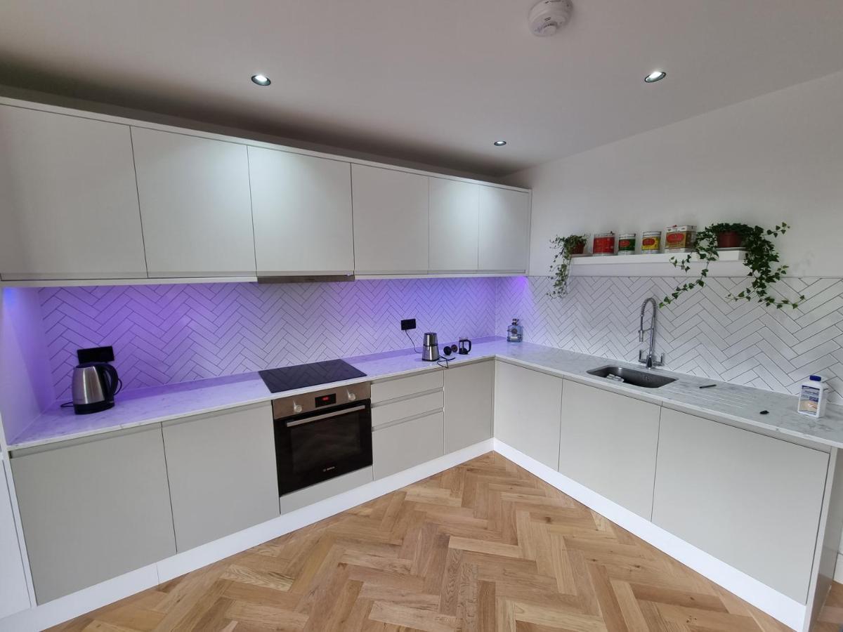 Bright Spacious Apartment In The Park Londres Extérieur photo